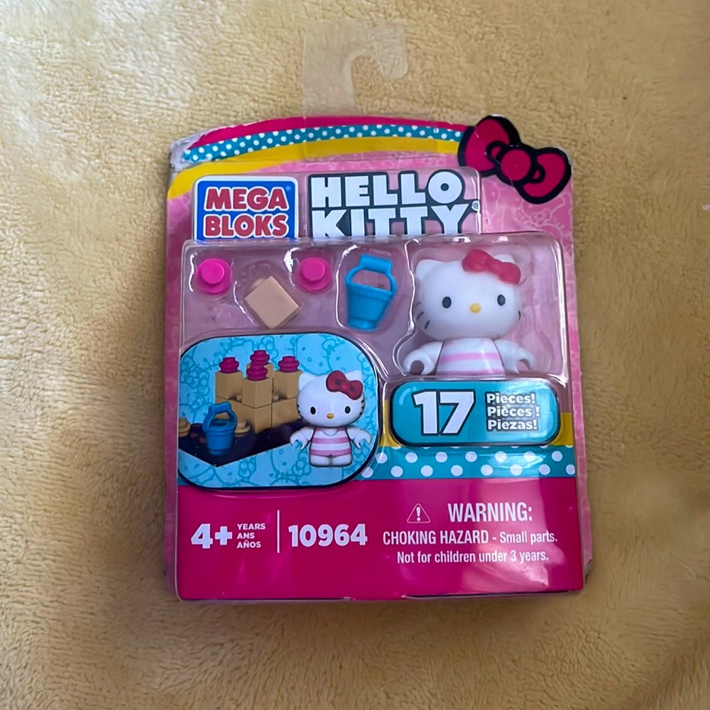 Hello Kitty mega blocks
